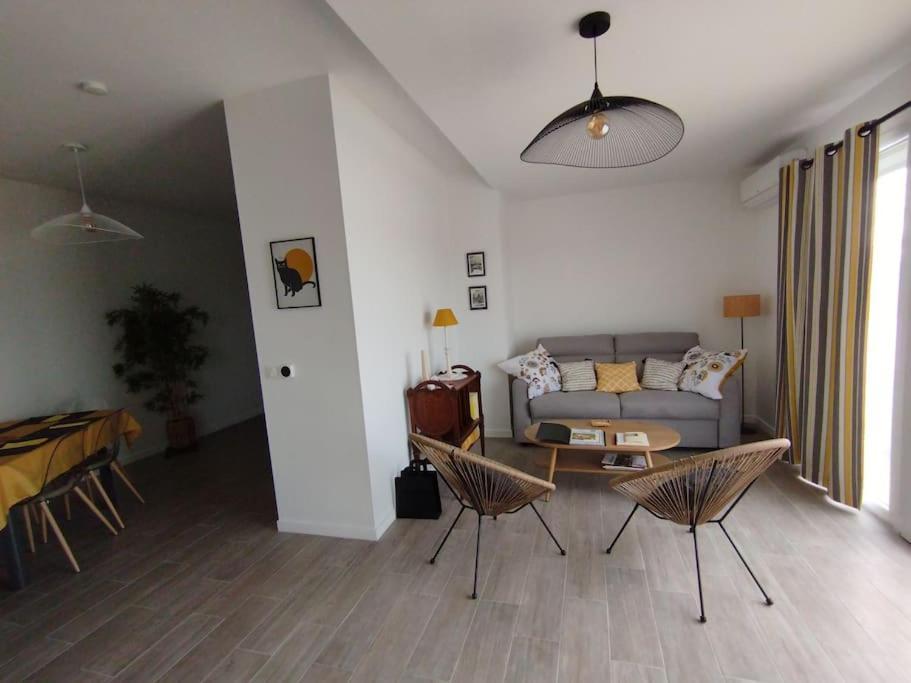 מונטה Appartement Climatise Au Coeur De La Provence Lac Et Parcs D'Attractions 10Mn Avignon מראה חיצוני תמונה